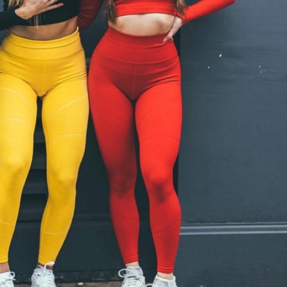 NEVER WORN ALPHALETE REVIVALS R6!